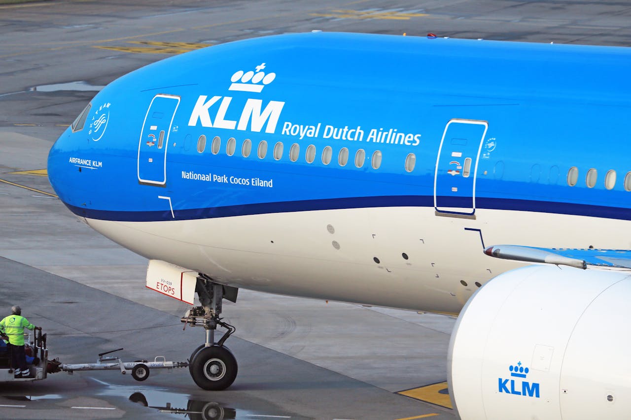 KLM-vlucht naar Amsterdam ontruimd na dreigende wifi-naam aan boord