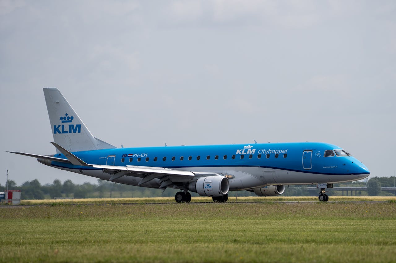 KLM Cityhopper kijkt naar Airbus A220 en Embraer E2 voor nieuwe vlootkeuze